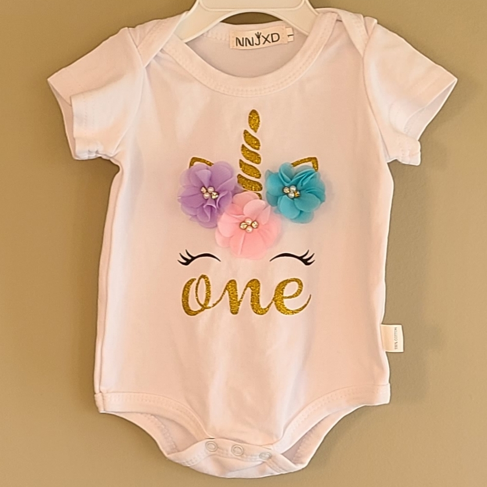 "One" white unicorn short sleeved onesie/bodysuit